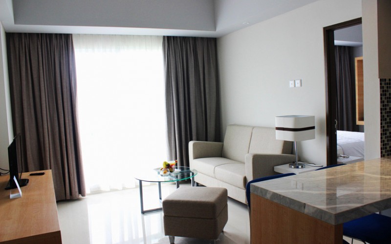 batiqa-hotel-karawang-3.jpg